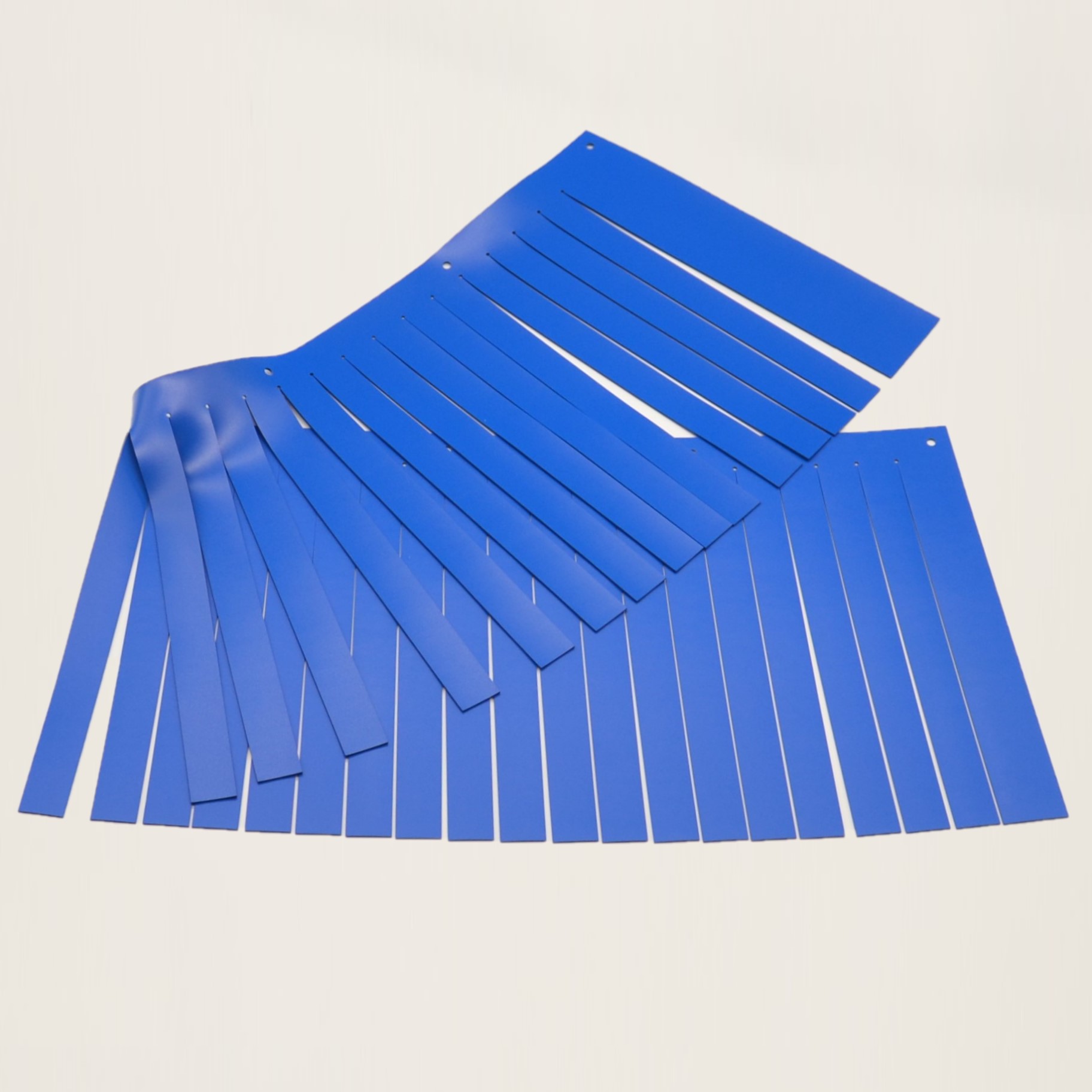 SHIELD CURTAIN (BLUE) SHIELD CURTAIN (BLUE)