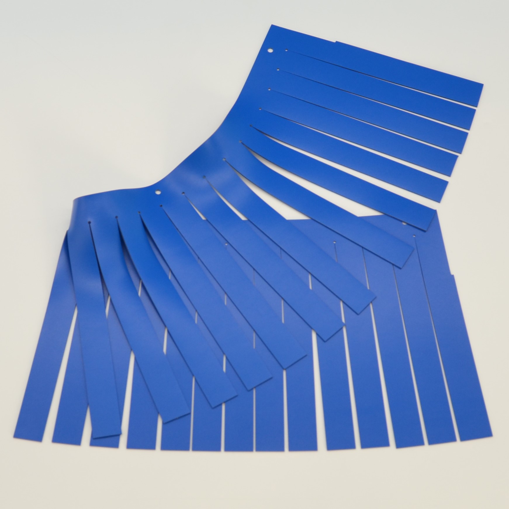 SHIELD CURTAIN SHIELD CURTAIN