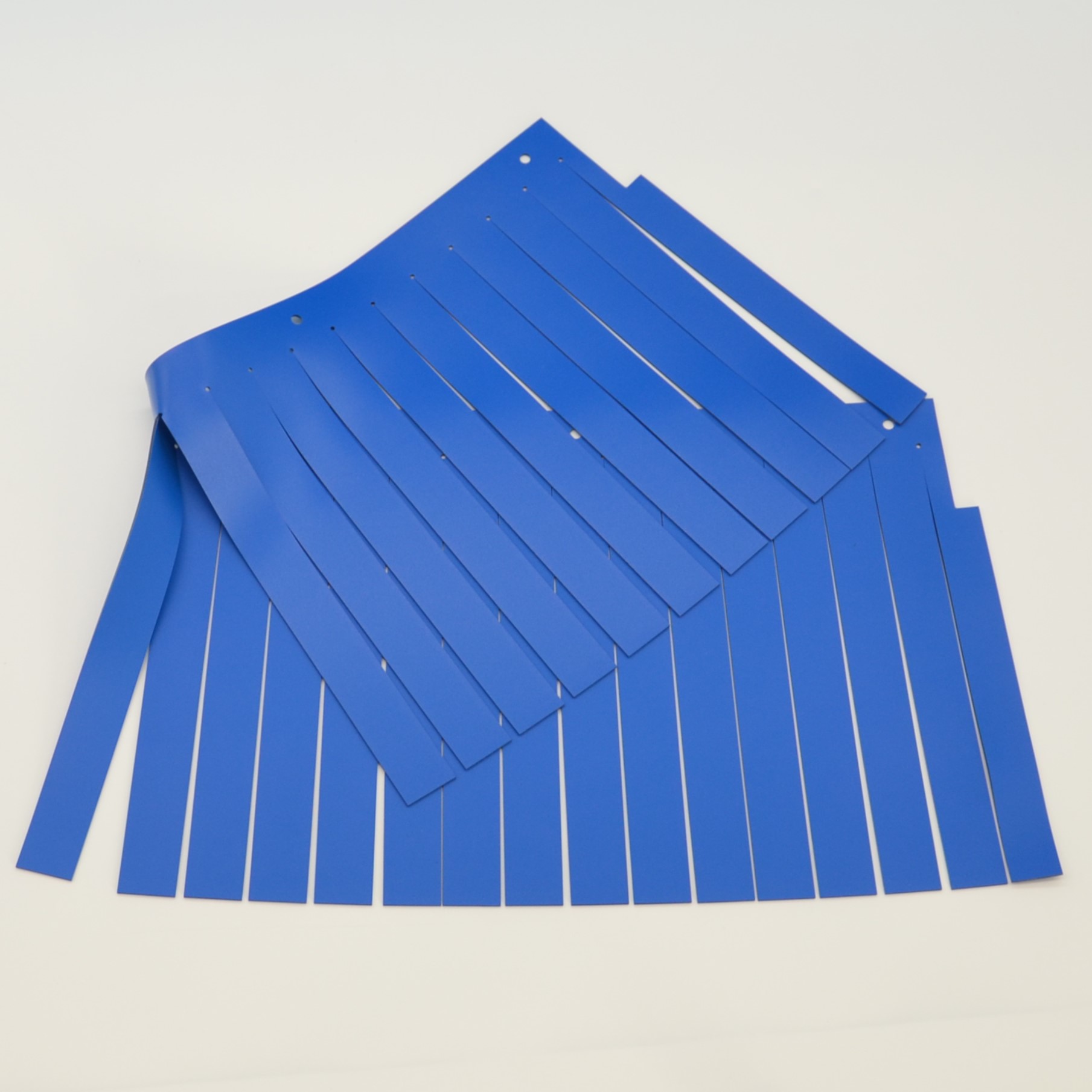 SHIELD CURTAIN SHIELD CURTAIN